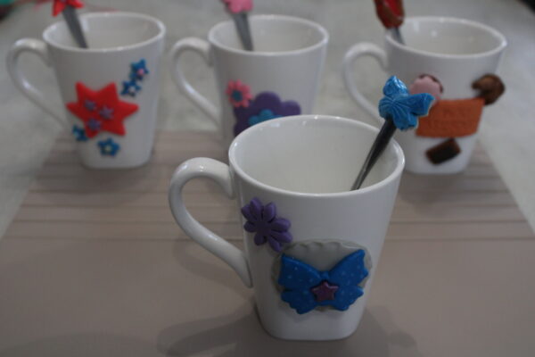 TASSE avec cuillère assortie PAPILLON